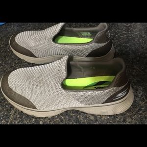 Men’s Skechers Size 12